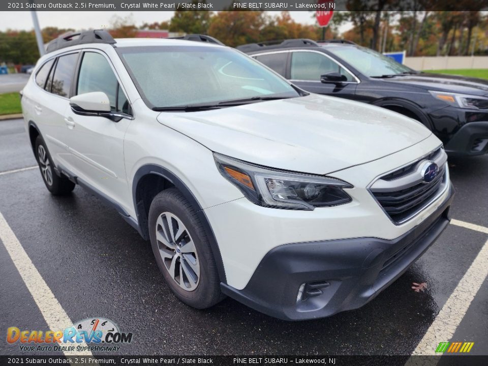 Front 3/4 View of 2021 Subaru Outback 2.5i Premium Photo #2