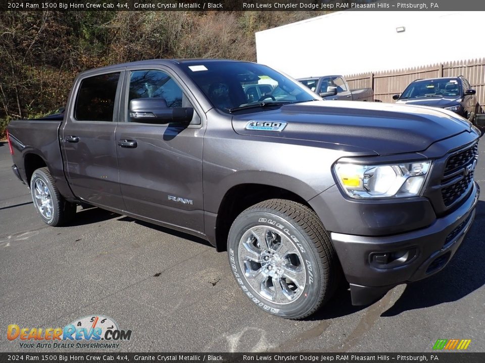 Front 3/4 View of 2024 Ram 1500 Big Horn Crew Cab 4x4 Photo #8