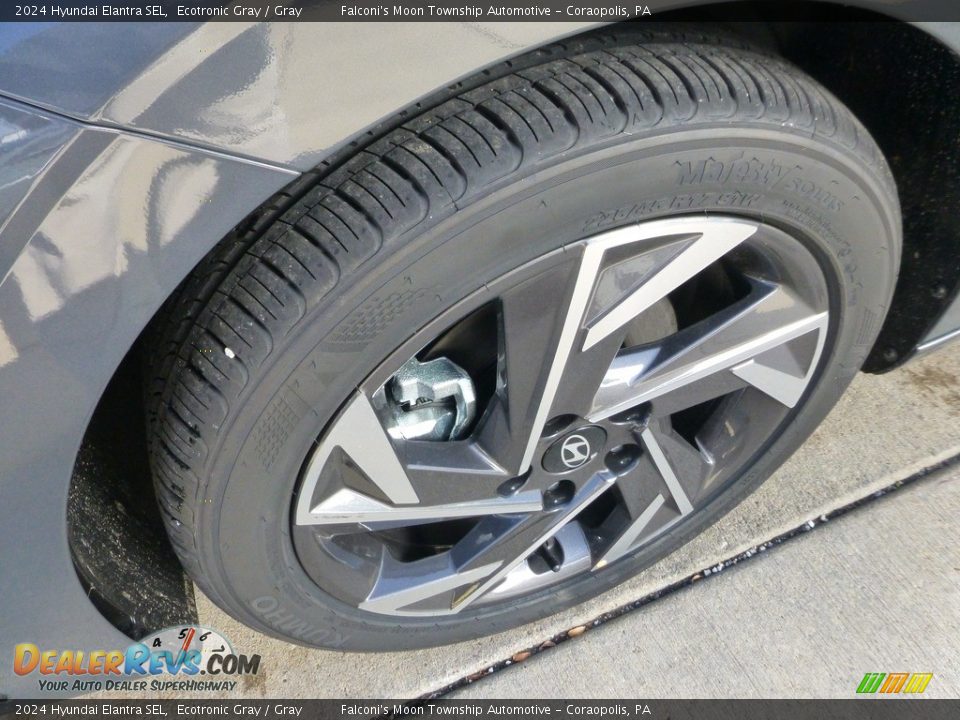 2024 Hyundai Elantra SEL Ecotronic Gray / Gray Photo #10