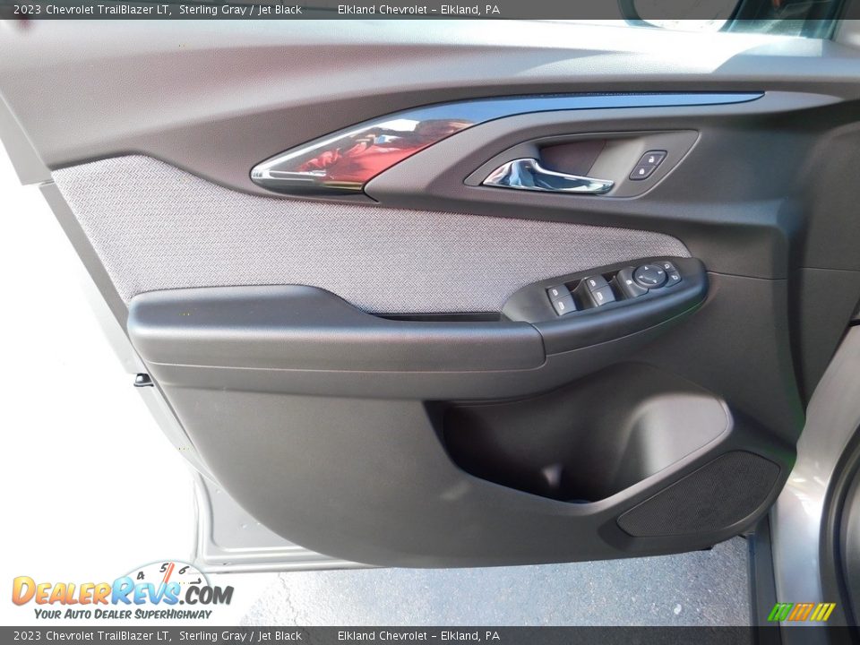 Door Panel of 2023 Chevrolet TrailBlazer LT Photo #17