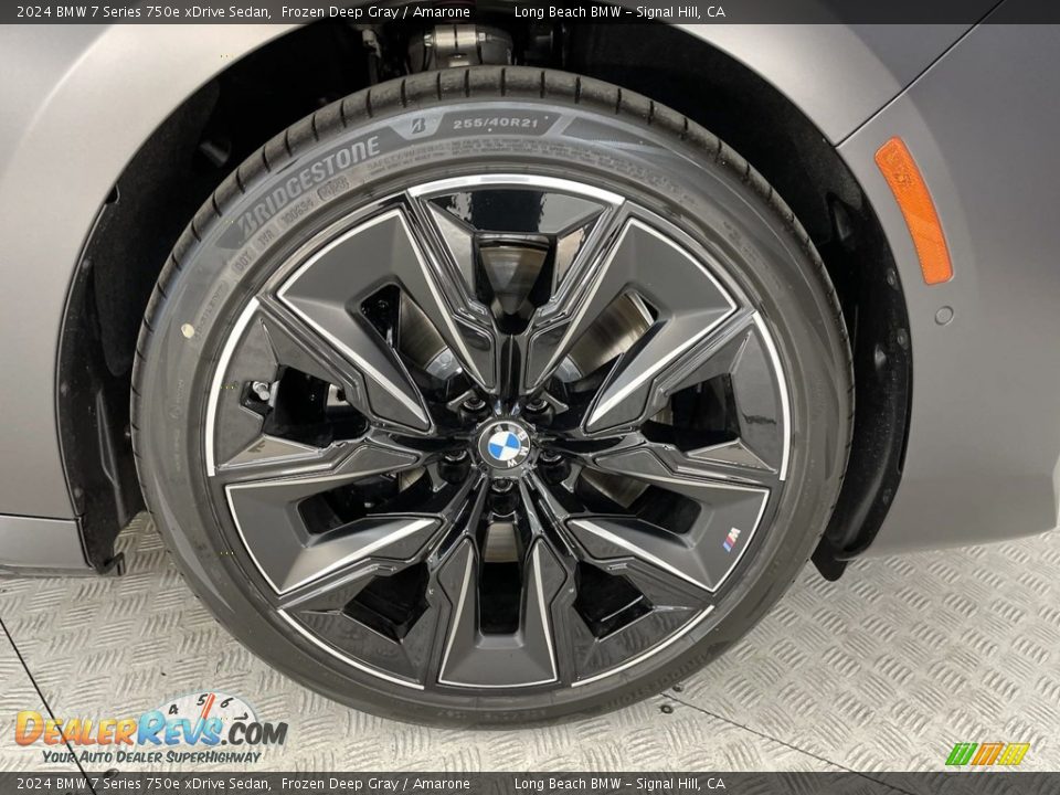 2024 BMW 7 Series 750e xDrive Sedan Wheel Photo #3