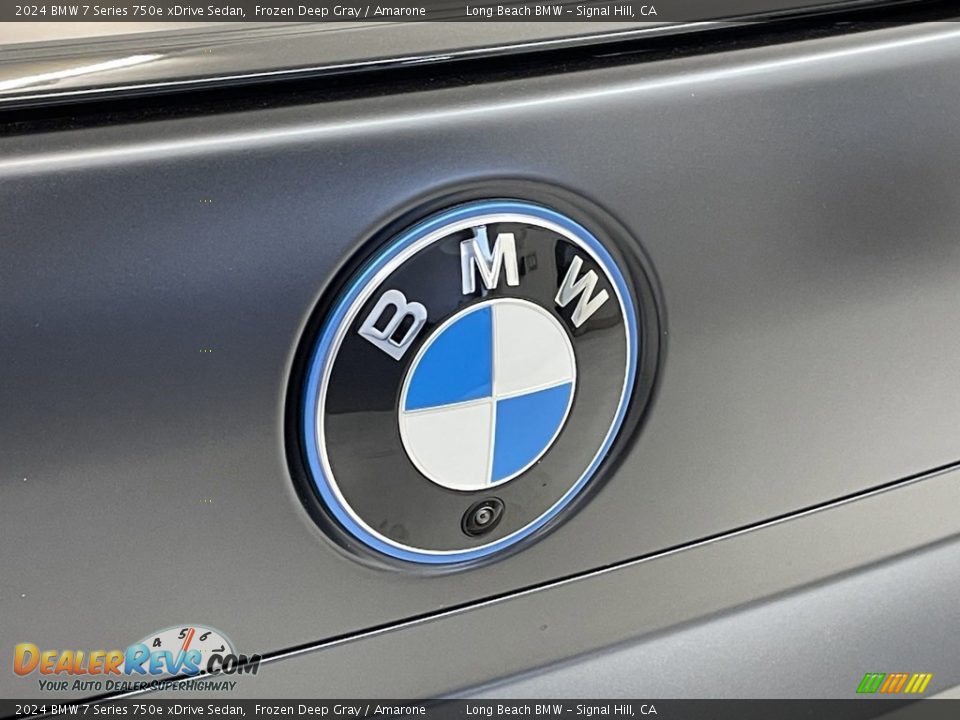 2024 BMW 7 Series 750e xDrive Sedan Logo Photo #7