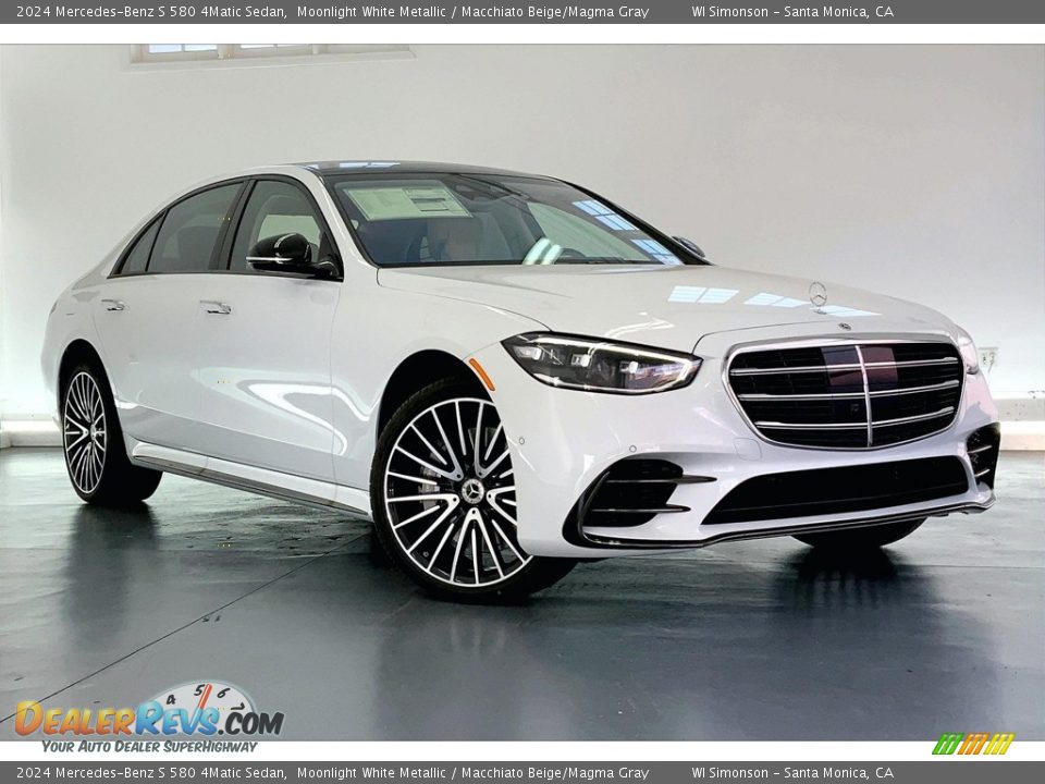 Front 3/4 View of 2024 Mercedes-Benz S 580 4Matic Sedan Photo #12