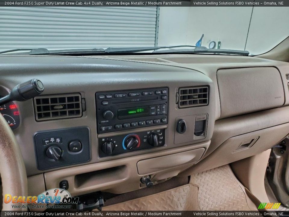 2004 Ford F350 Super Duty Lariat Crew Cab 4x4 Dually Arizona Beige Metallic / Medium Parchment Photo #4