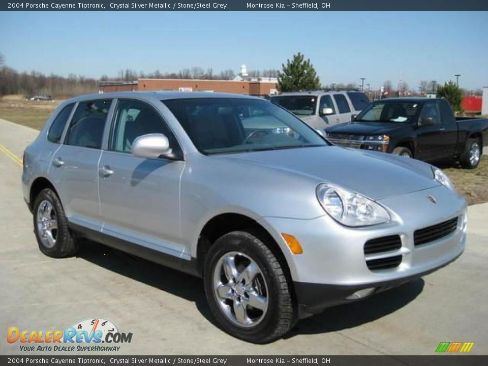 2004 Porsche Cayenne Tiptronic Crystal Silver Metallic / Stone/Steel Grey Photo #3