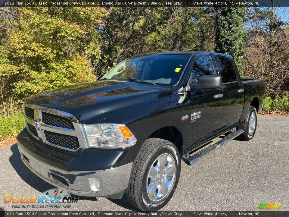 2019 Ram 1500 Classic Tradesman Crew Cab 4x4 Diamond Black Crystal Pearl / Black/Diesel Gray Photo #2