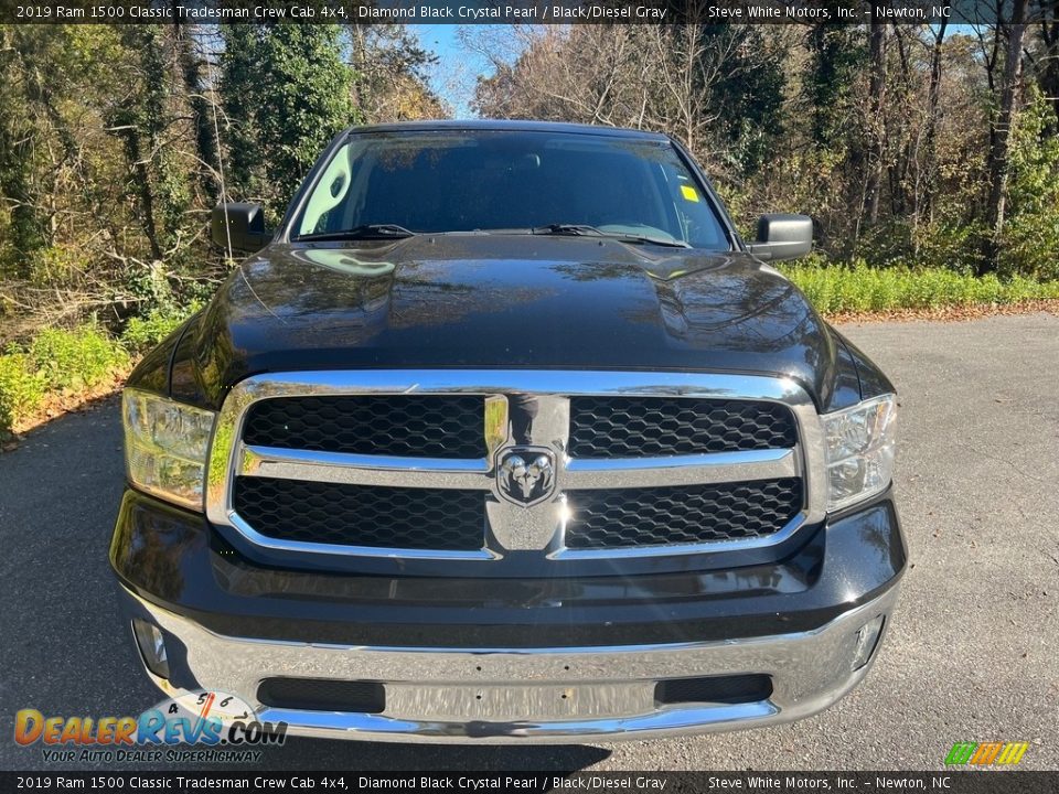 2019 Ram 1500 Classic Tradesman Crew Cab 4x4 Diamond Black Crystal Pearl / Black/Diesel Gray Photo #3