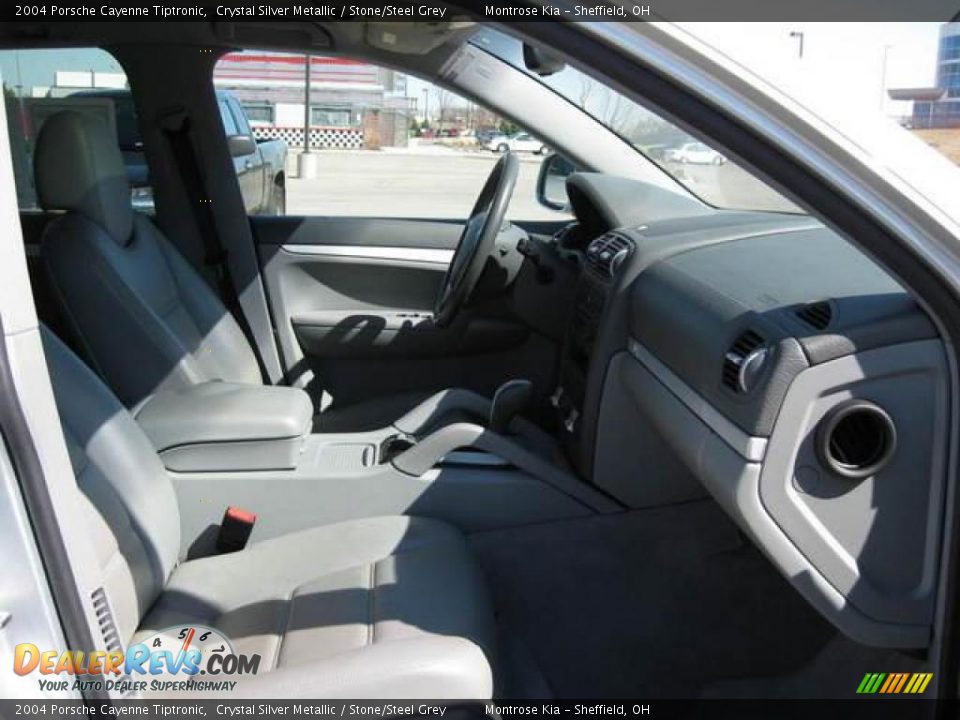 2004 Porsche Cayenne Tiptronic Crystal Silver Metallic / Stone/Steel Grey Photo #10