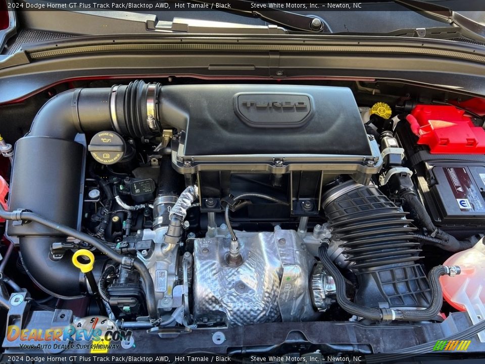 2024 Dodge Hornet GT Plus Track Pack/Blacktop AWD 2.0 Turbocharged DOHC 16-Valve VVT 4 Cylinder Engine Photo #9