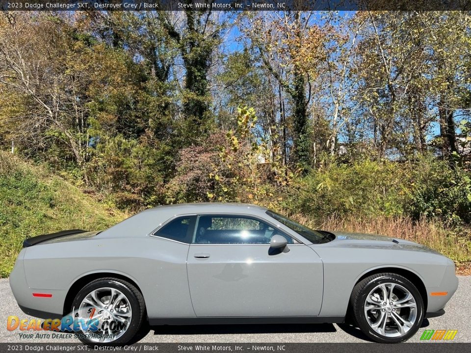 Destroyer Grey 2023 Dodge Challenger SXT Photo #5