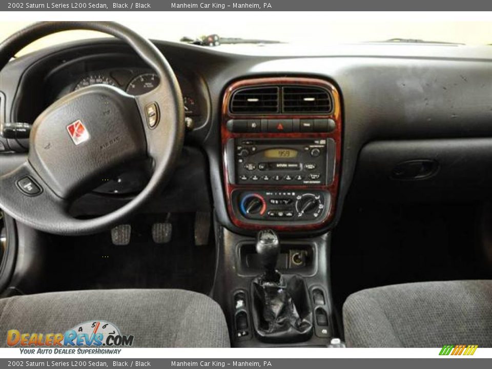 2002 Saturn L Series L200 Sedan Black / Black Photo #8