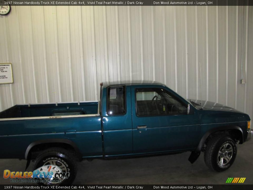 1997 Nissan Hardbody Truck XE Extended Cab 4x4 Vivid Teal Pearl Metallic / Dark Gray Photo #6