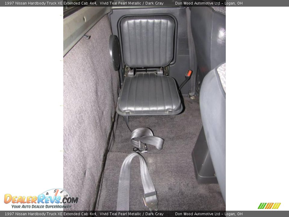 1997 Nissan Hardbody Truck XE Extended Cab 4x4 Vivid Teal Pearl Metallic / Dark Gray Photo #18