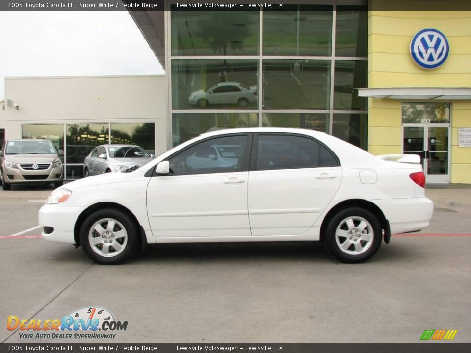 2005 Toyota Corolla LE Super White / Pebble Beige Photo #2