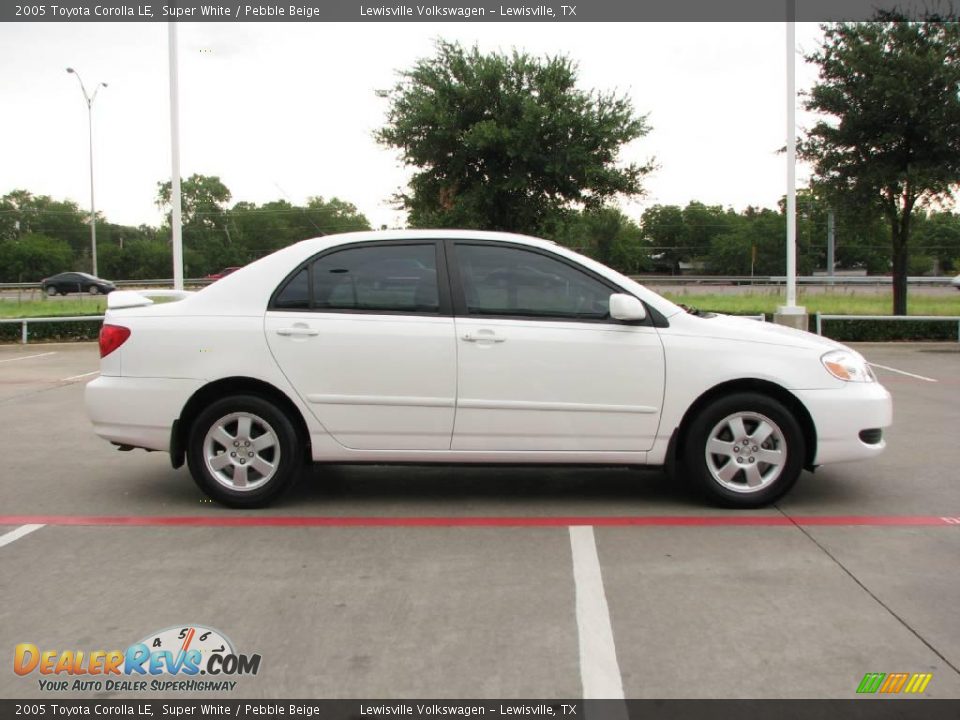 2005 Toyota Corolla LE Super White / Pebble Beige Photo #6