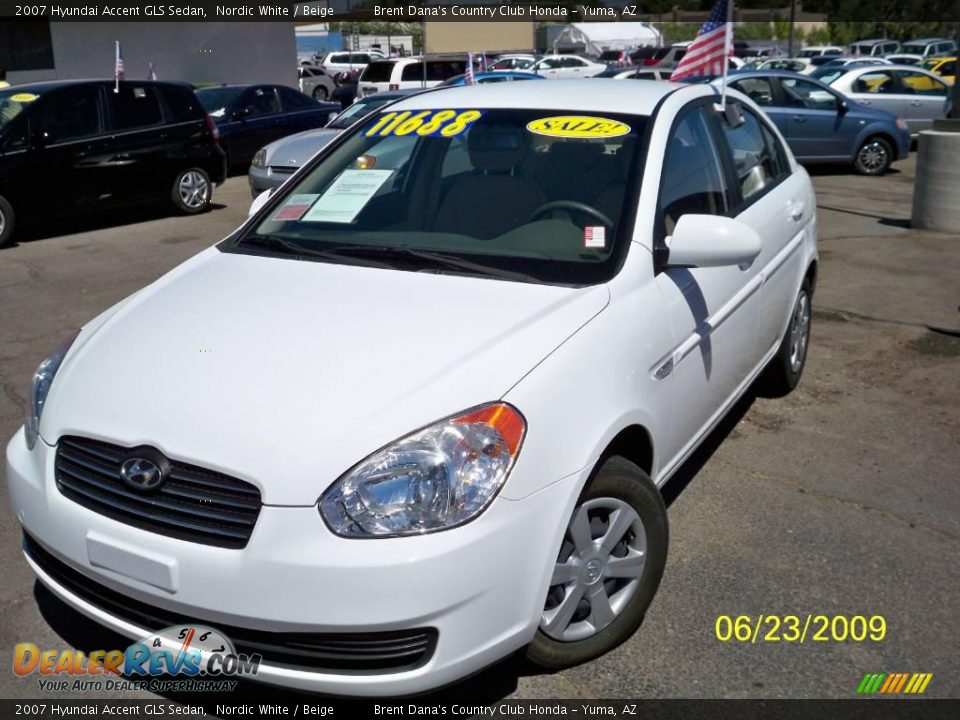 2007 Hyundai Accent GLS Sedan Nordic White / Beige Photo #1