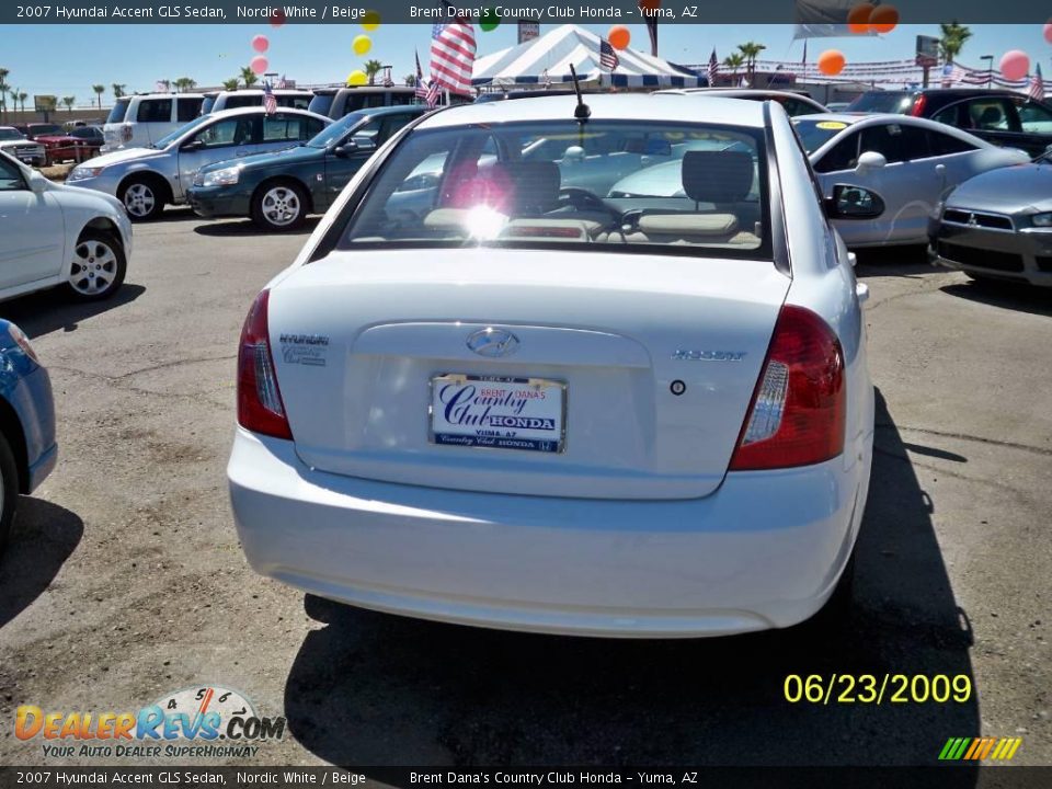 2007 Hyundai Accent GLS Sedan Nordic White / Beige Photo #3