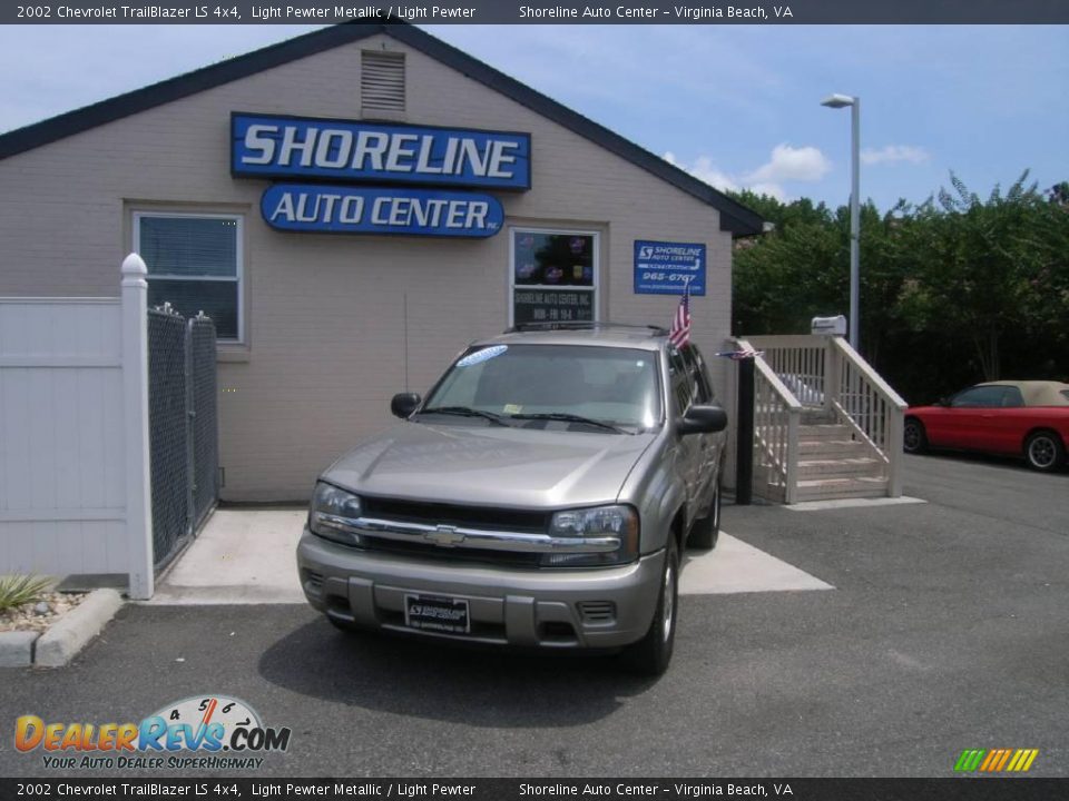 2002 Chevrolet TrailBlazer LS 4x4 Light Pewter Metallic / Light Pewter Photo #1