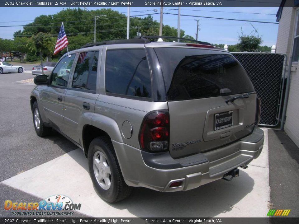 2002 Chevrolet TrailBlazer LS 4x4 Light Pewter Metallic / Light Pewter Photo #4