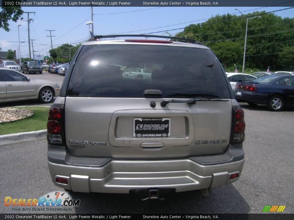 2002 Chevrolet TrailBlazer LS 4x4 Light Pewter Metallic / Light Pewter Photo #5