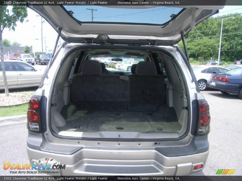 2002 Chevrolet TrailBlazer LS 4x4 Light Pewter Metallic / Light Pewter Photo #7