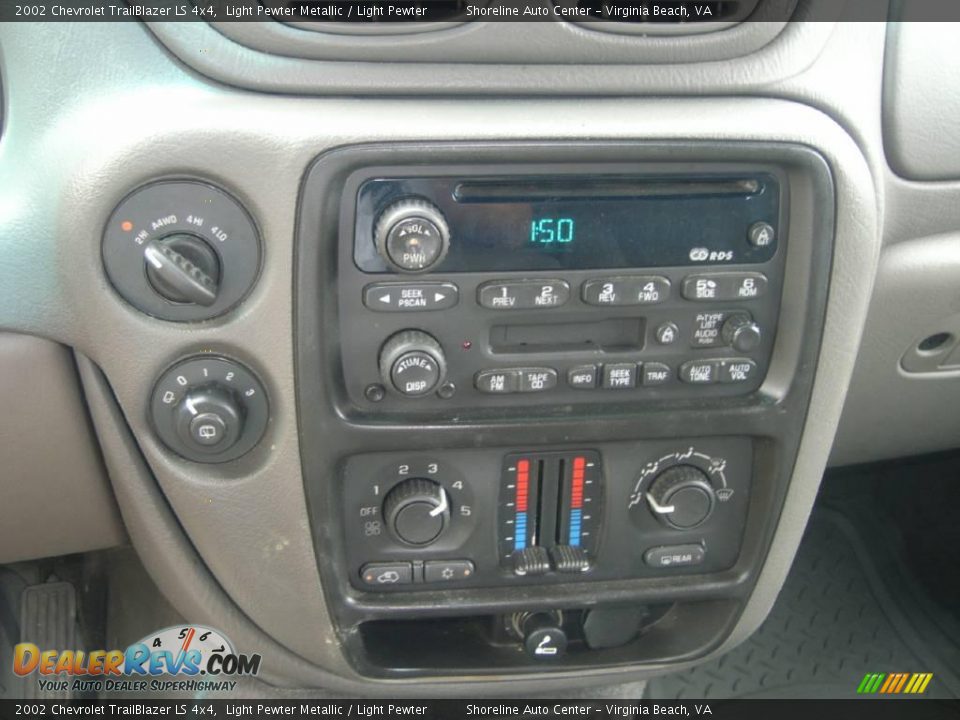 2002 Chevrolet TrailBlazer LS 4x4 Light Pewter Metallic / Light Pewter Photo #20