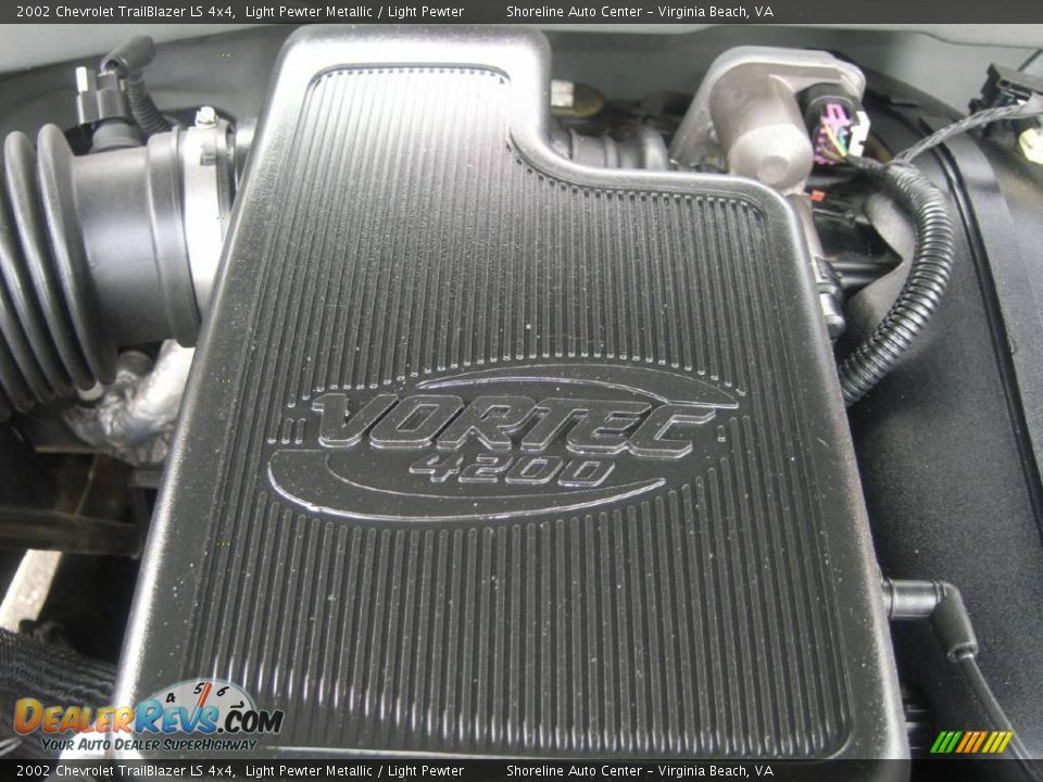 2002 Chevrolet TrailBlazer LS 4x4 Light Pewter Metallic / Light Pewter Photo #23