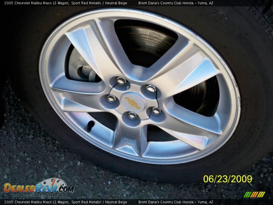 2005 Chevrolet Malibu Maxx LS Wagon Sport Red Metallic / Neutral Beige Photo #8