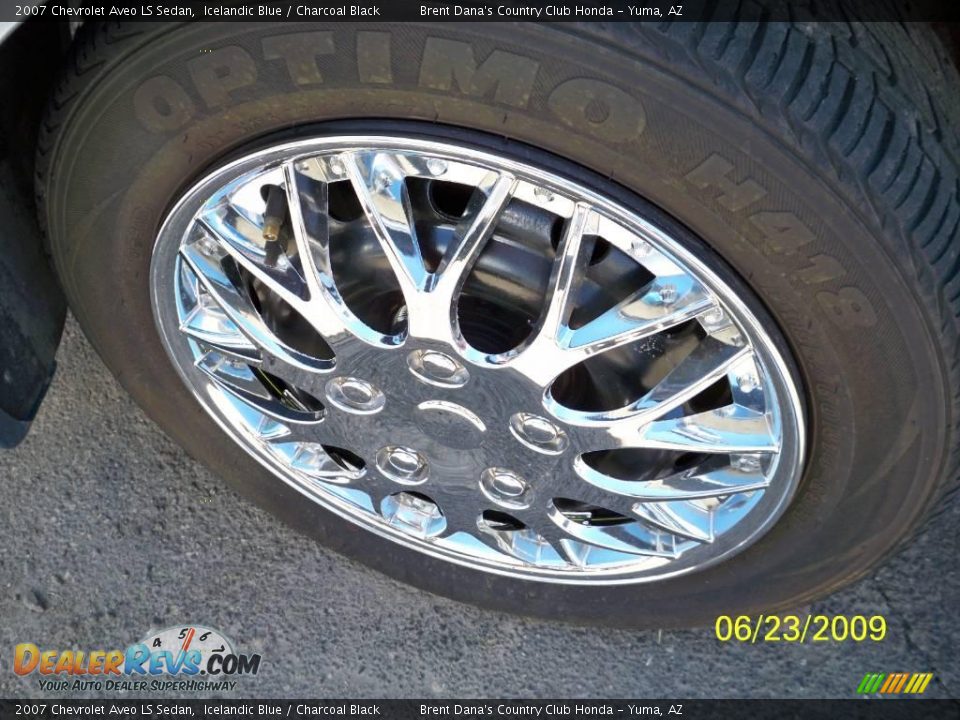 2007 Chevrolet Aveo LS Sedan Icelandic Blue / Charcoal Black Photo #8