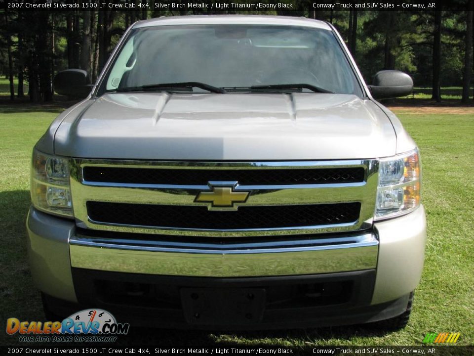 2007 Chevrolet Silverado 1500 LT Crew Cab 4x4 Silver Birch Metallic / Light Titanium/Ebony Black Photo #4