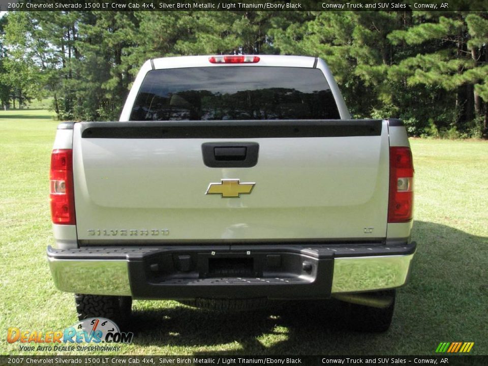 2007 Chevrolet Silverado 1500 LT Crew Cab 4x4 Silver Birch Metallic / Light Titanium/Ebony Black Photo #6