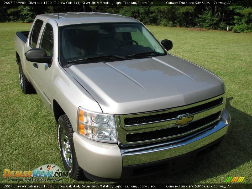 2007 Chevrolet Silverado 1500 LT Crew Cab 4x4 Silver Birch Metallic / Light Titanium/Ebony Black Photo #8
