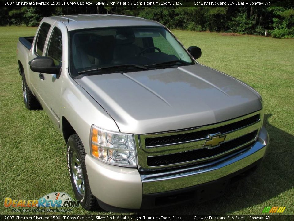 2007 Chevrolet Silverado 1500 LT Crew Cab 4x4 Silver Birch Metallic / Light Titanium/Ebony Black Photo #8