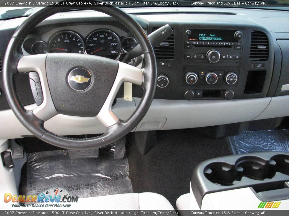 2007 Chevrolet Silverado 1500 LT Crew Cab 4x4 Silver Birch Metallic / Light Titanium/Ebony Black Photo #13