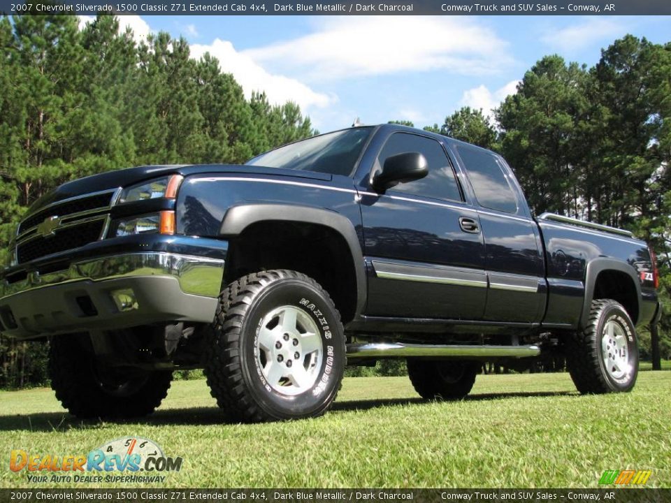 2007 Chevrolet Silverado 1500 Classic Z71 Extended Cab 4x4 Dark Blue Metallic / Dark Charcoal Photo #2