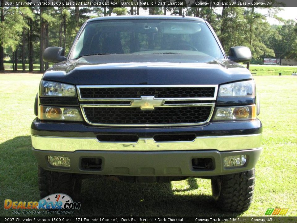 2007 Chevrolet Silverado 1500 Classic Z71 Extended Cab 4x4 Dark Blue Metallic / Dark Charcoal Photo #3