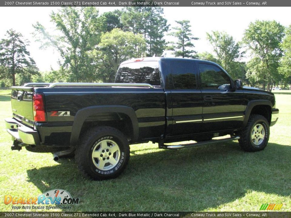 2007 Chevrolet Silverado 1500 Classic Z71 Extended Cab 4x4 Dark Blue Metallic / Dark Charcoal Photo #5