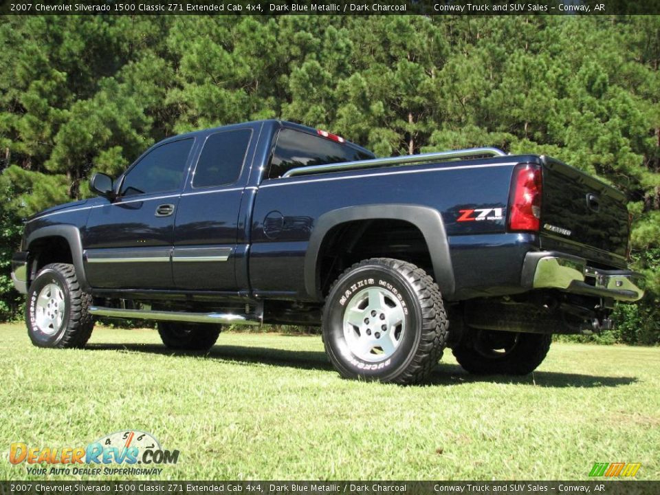 2007 Chevrolet Silverado 1500 Classic Z71 Extended Cab 4x4 Dark Blue Metallic / Dark Charcoal Photo #9