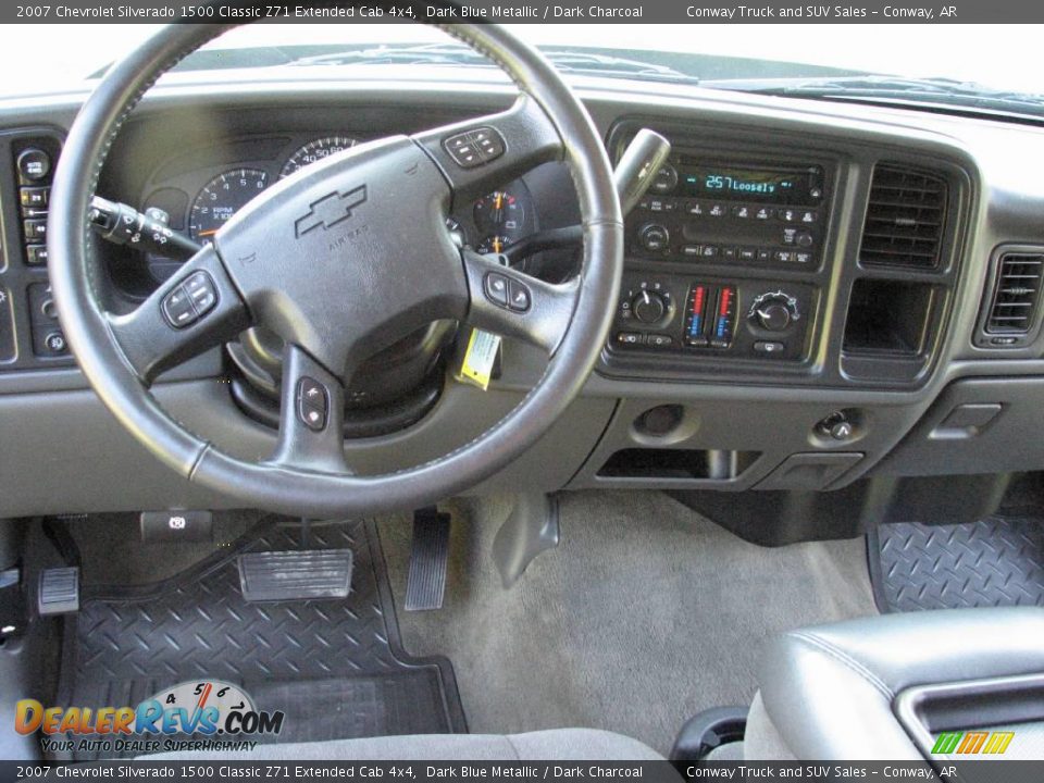 2007 Chevrolet Silverado 1500 Classic Z71 Extended Cab 4x4 Dark Blue Metallic / Dark Charcoal Photo #10