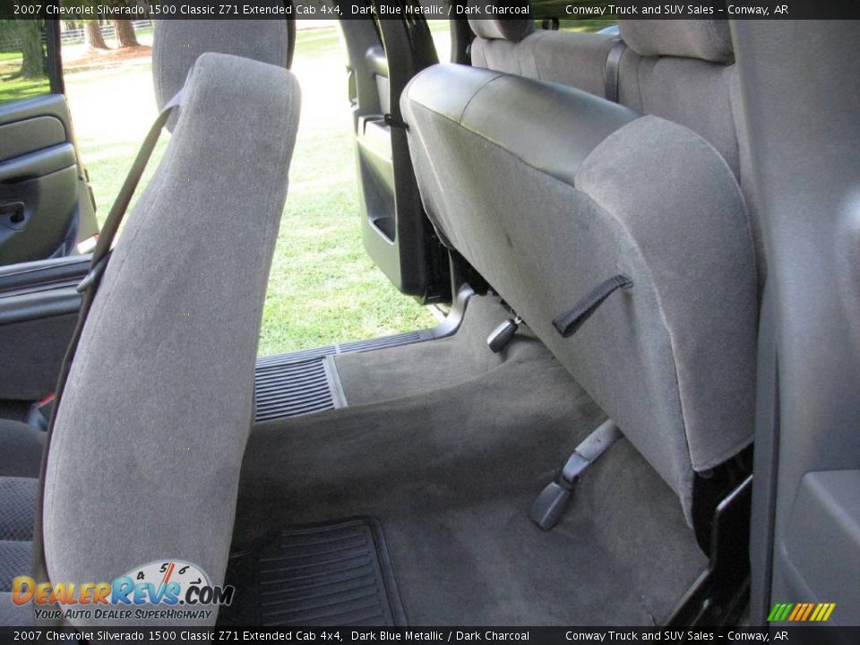 2007 Chevrolet Silverado 1500 Classic Z71 Extended Cab 4x4 Dark Blue Metallic / Dark Charcoal Photo #15