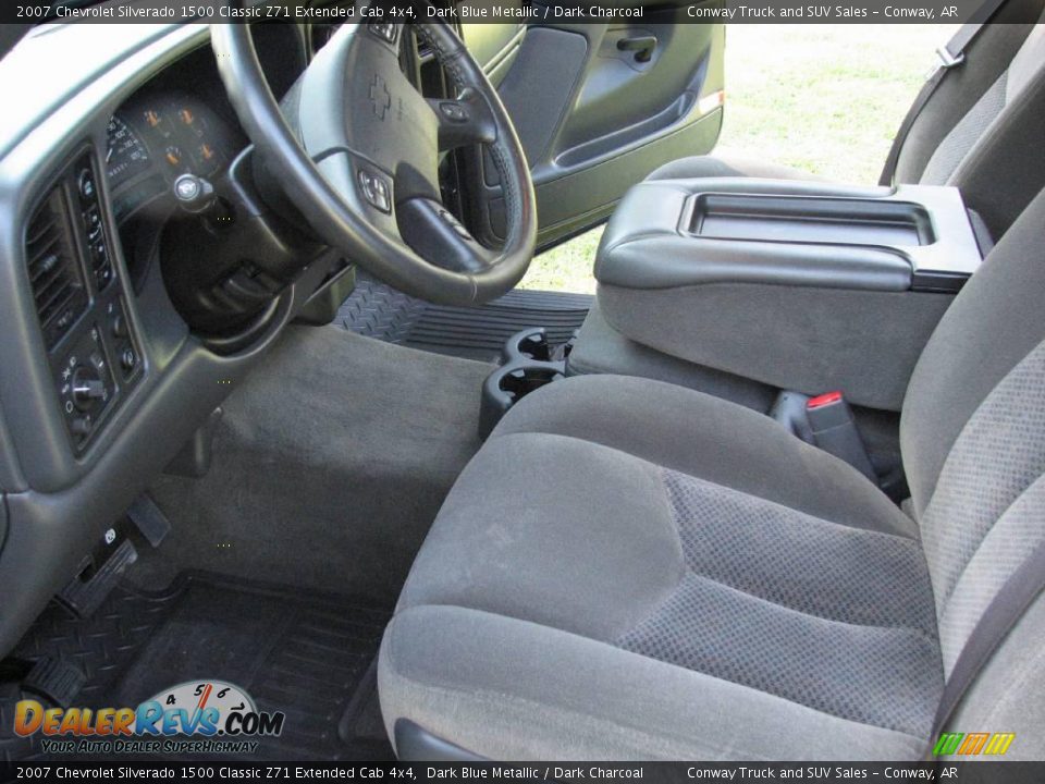 2007 Chevrolet Silverado 1500 Classic Z71 Extended Cab 4x4 Dark Blue Metallic / Dark Charcoal Photo #16