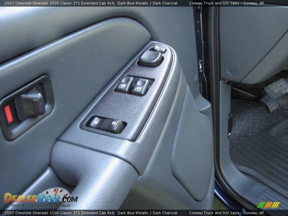 2007 Chevrolet Silverado 1500 Classic Z71 Extended Cab 4x4 Dark Blue Metallic / Dark Charcoal Photo #18