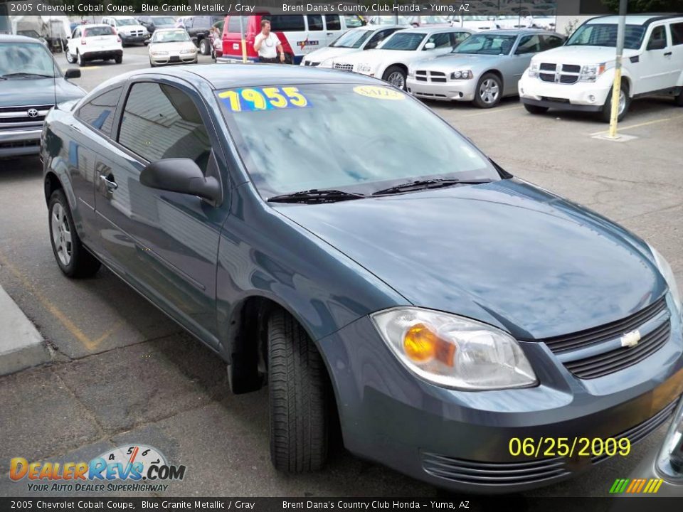 2005 Chevrolet Cobalt Coupe Blue Granite Metallic / Gray Photo #2