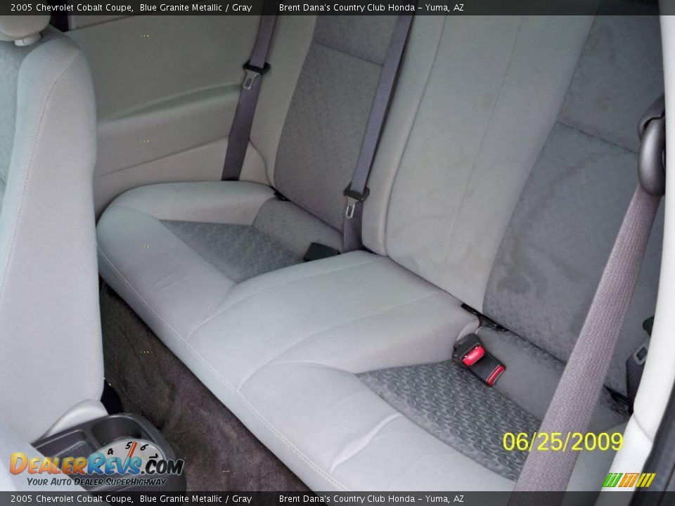 2005 Chevrolet Cobalt Coupe Blue Granite Metallic / Gray Photo #4