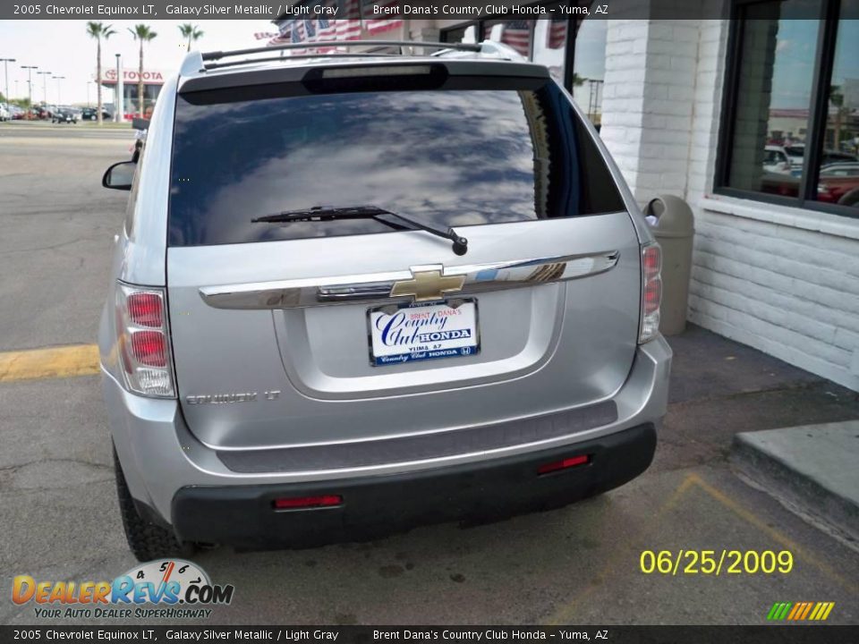 2005 Chevrolet Equinox LT Galaxy Silver Metallic / Light Gray Photo #3