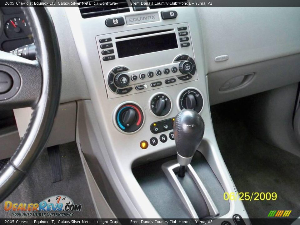 2005 Chevrolet Equinox LT Galaxy Silver Metallic / Light Gray Photo #7