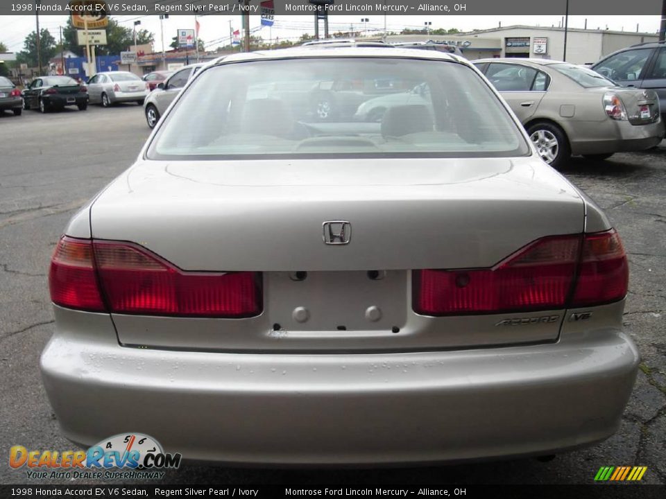 1998 Honda Accord EX V6 Sedan Regent Silver Pearl / Ivory Photo #4