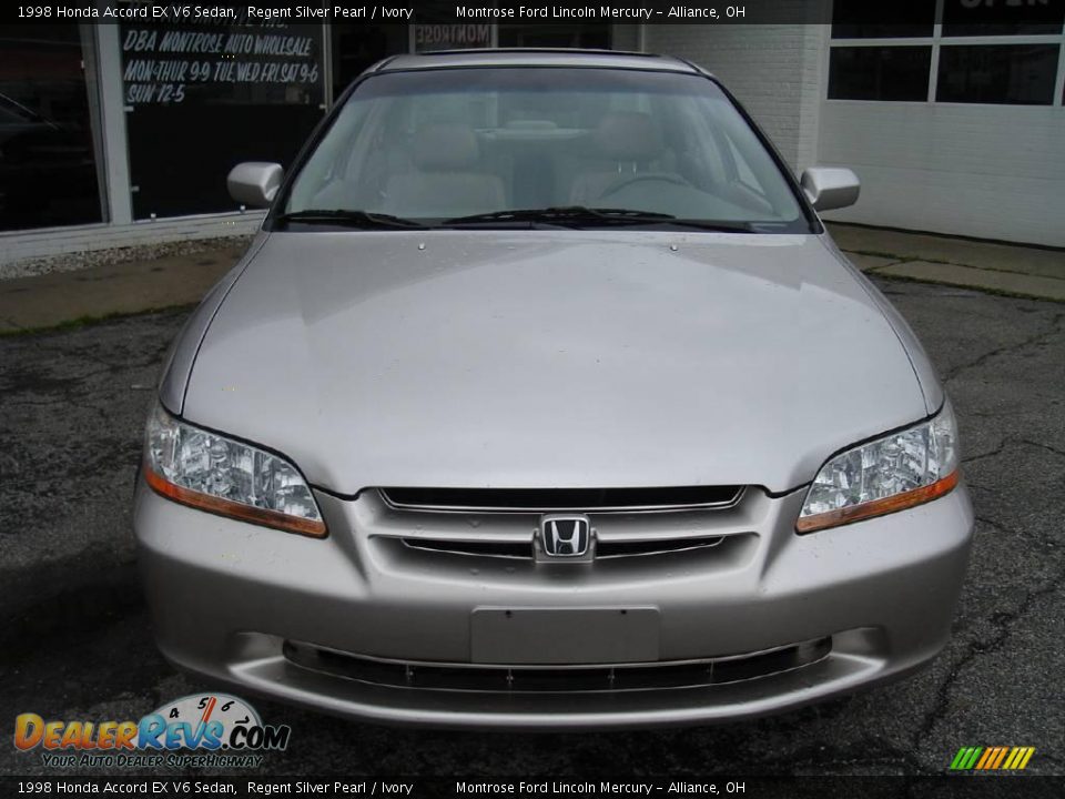 1998 Honda Accord EX V6 Sedan Regent Silver Pearl / Ivory Photo #8