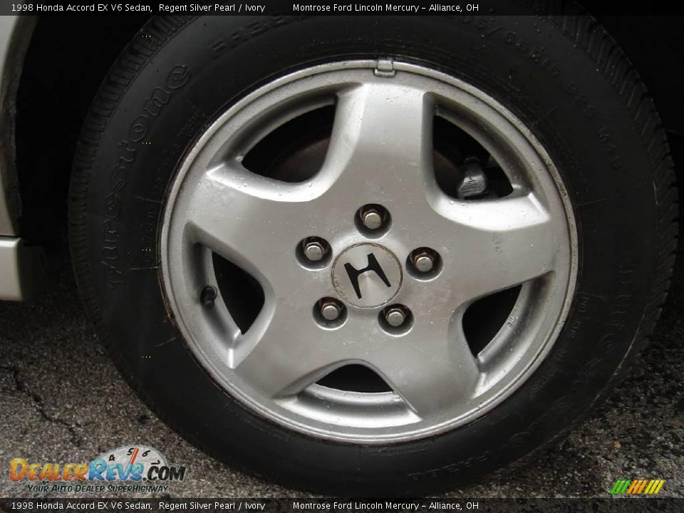 1998 Honda Accord EX V6 Sedan Regent Silver Pearl / Ivory Photo #12
