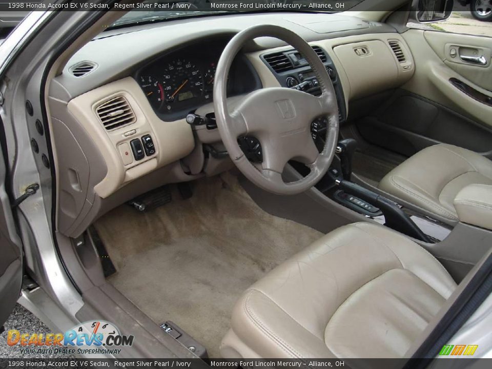 1998 Honda Accord EX V6 Sedan Regent Silver Pearl / Ivory Photo #24